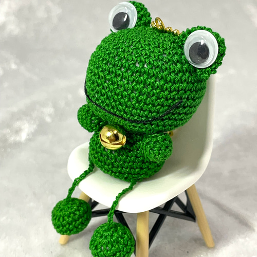 マスコットキーホルダー｜カエルさん あみぐるみ 雅彩碧 通販 18463176