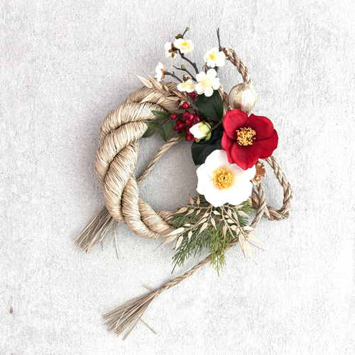 しめ縄リース　赤い椿　白い椿 1_28597632e2a1a5cfa39f85ede3d7