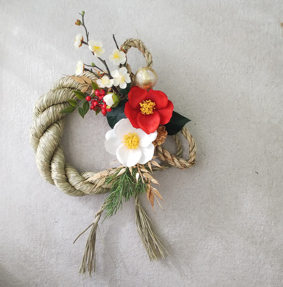 2026年 入荷！大きなしめ縄 豪華 椿 紅白椿 縁起を纏う美しい椿 人気