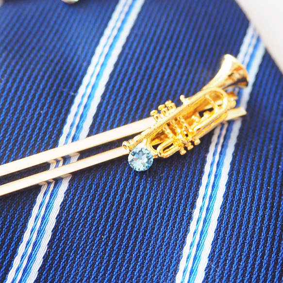 トランペットと選べるクリスタルのネクタイピン 2枚目の画像