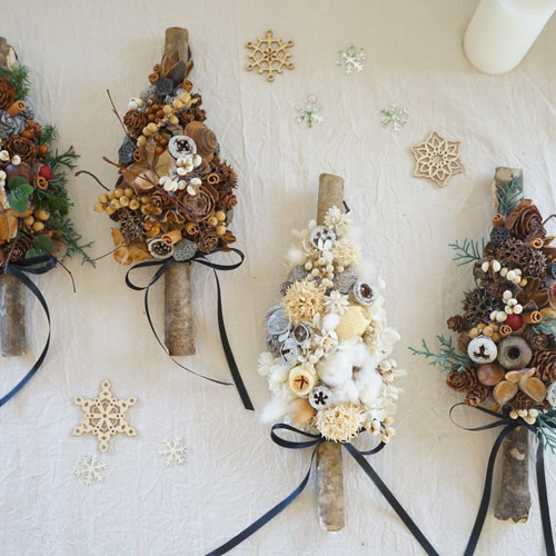 壁掛けクリスマスツリー ～木の実のナチュラルツリー～ ドライフラワー