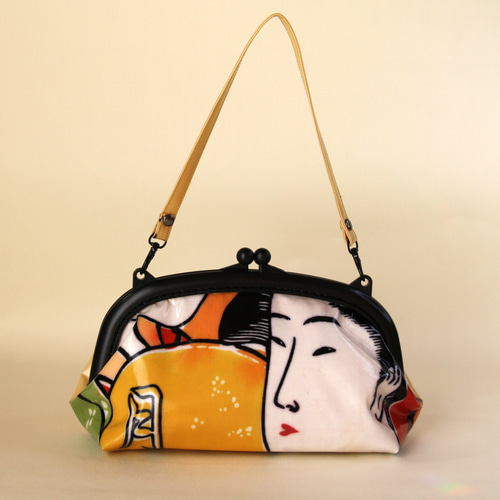 SALE)《美人画手ぬぐい》古布リメイク×ビニールコーティングがま口 