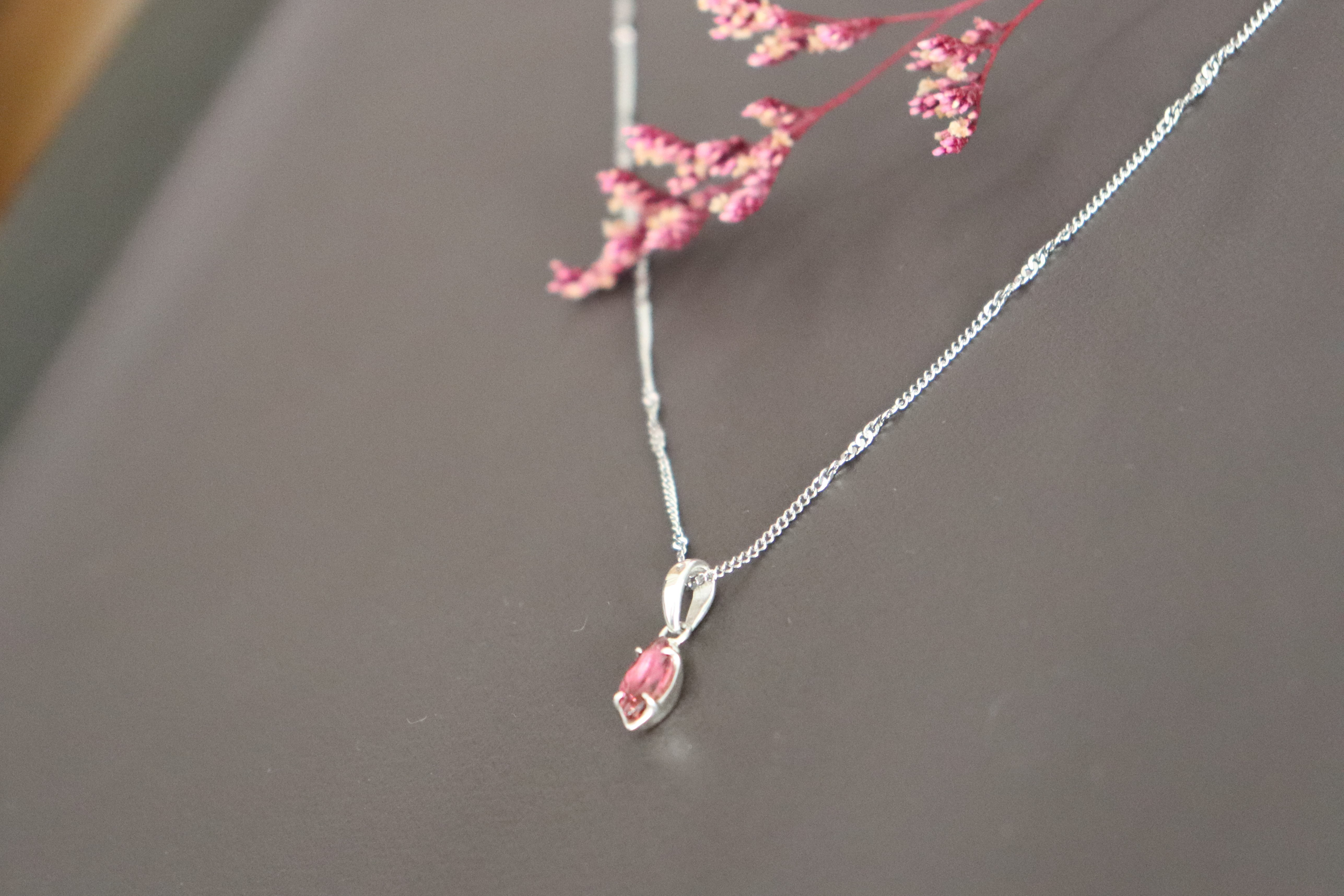 天然ピンクトルマリン（ルベライトトルマリン）0.75カラットのシルバーペンダント silver925