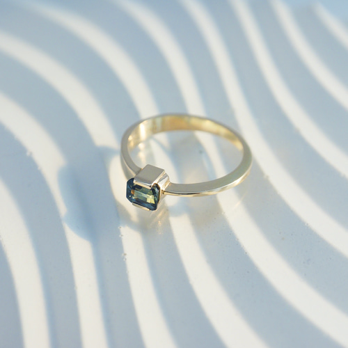 オーストラリア サファイア リング K10ゴールド アシンメトリー