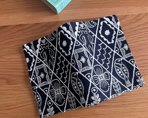 mina perhonen symphony ブックカバー ミナペルホネン の刺繍生地 A6