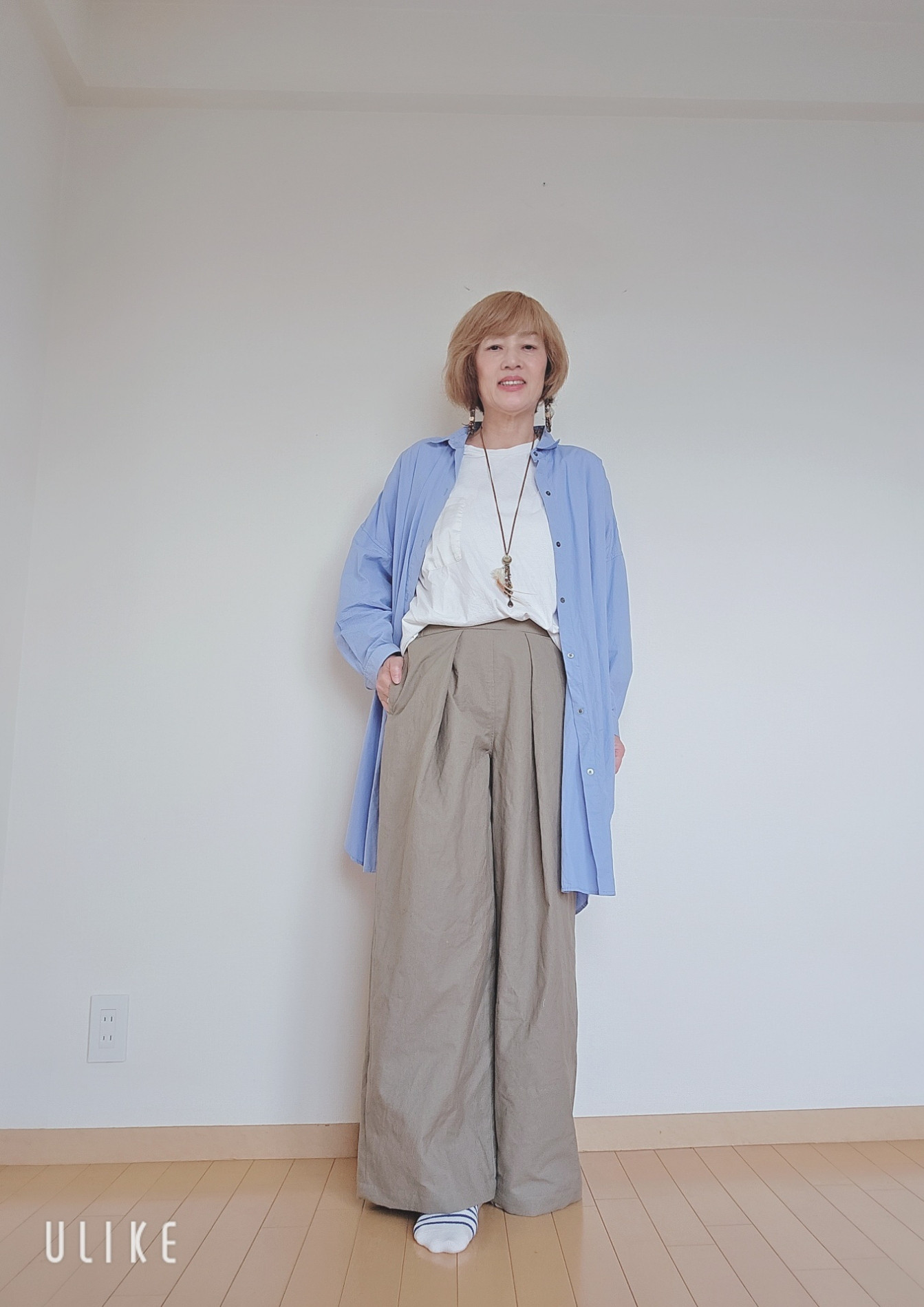 すっきりタックワイドパンツ