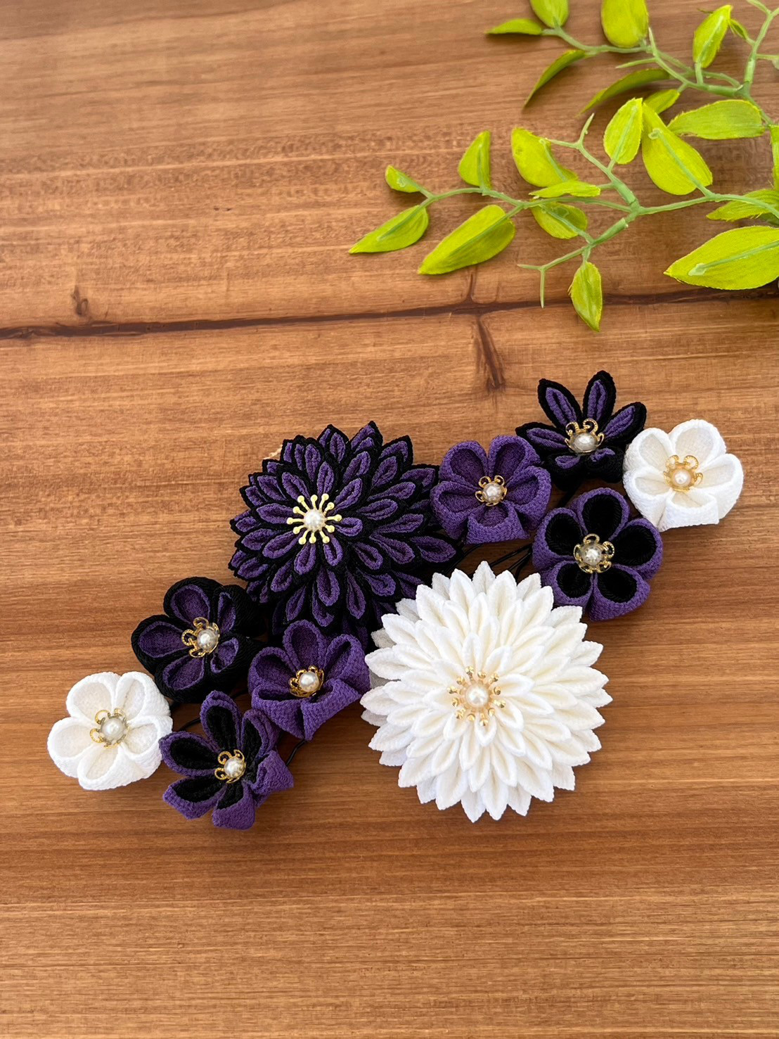 つまみ細工　髪飾り　紫　白