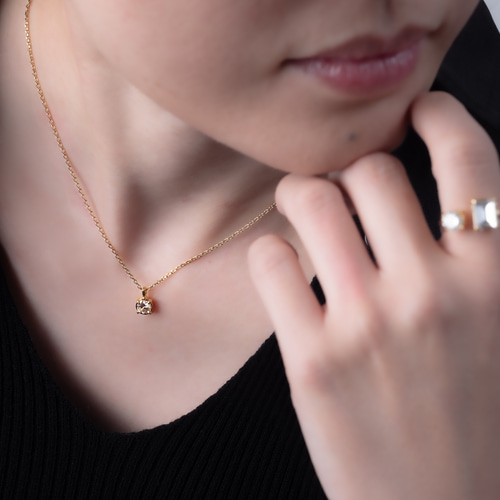 BOX付✨モアサナイトxスピネル 14kgf ネックレス 金アレ対応 BOX付✨モアサナイトxスピネル 14kgf ネックレス 金アレ対応 月