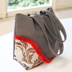 イタリア生地使用赤フリンジトートONDA濃グレー 4枚目の画像