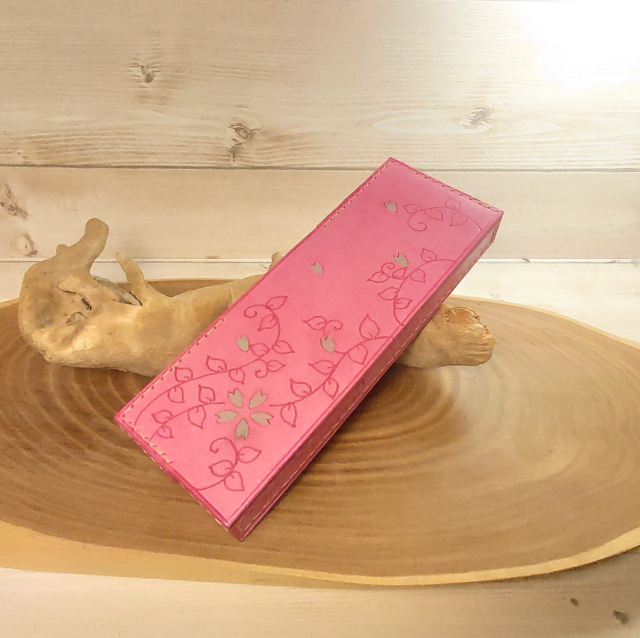 桜の箱型ペンケース
