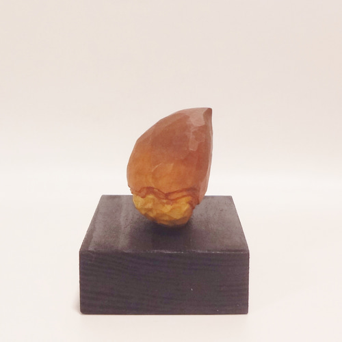 木彫刻 アート 『 栗 』 一刀彫 小さな置物 木彫り 植物 くり 秋