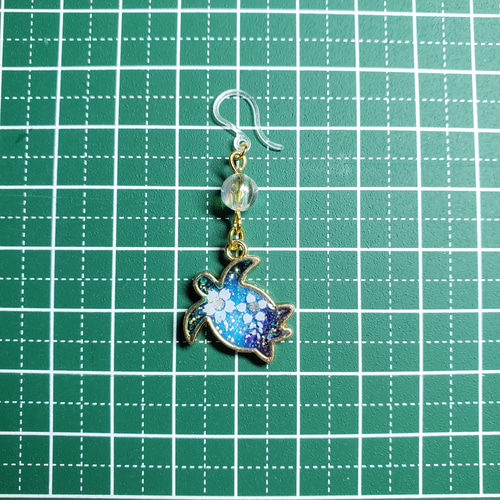 No.1486-C 亀(ホヌ)☆ピアス・イヤリング(ゴールド) ピアス（フック 