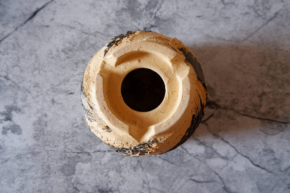 4.5号黄土黒化粧捻り裂紋鉢653　塊根植物　多肉植物　盆栽　植木鉢　作家鉢　沖縄 7枚目の画像