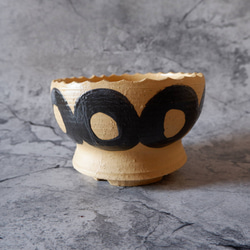 6号黄土黒化粧鉢655　塊根植物　多肉植物　盆栽　植木鉢　作家鉢　沖縄 3枚目の画像