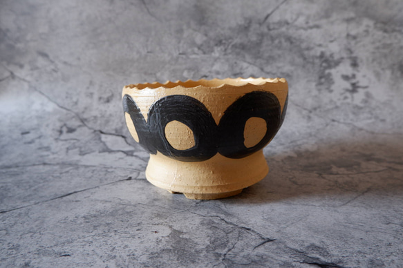 6号黄土黒化粧鉢655　塊根植物　多肉植物　盆栽　植木鉢　作家鉢　沖縄 3枚目の画像