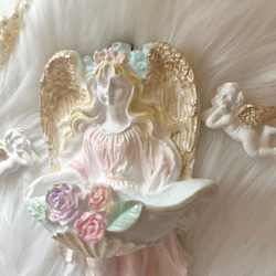 アンティーク / ビンテージ 羽のある天使のキャンドルホルダー オブジェ アンティーク / ビンテージ 羽のある天使のキャンドルホルダー