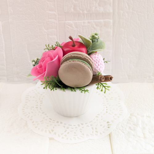 ❀クレイフラワー❀ピンクのバラ♪フラワーケーキ〈クレイのマカロン