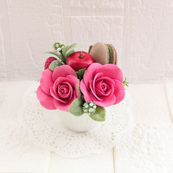 ❀クレイフラワー❀ピンクのバラ♪フラワーケーキ〈クレイのマカロン