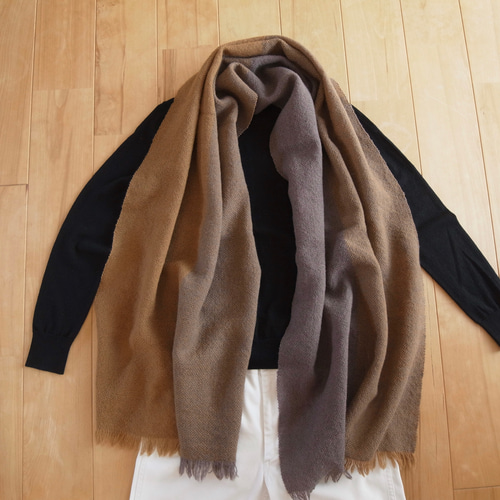 草木染 手織りウールストール （胡桃×藪真麻）02 ストール 平々 通販