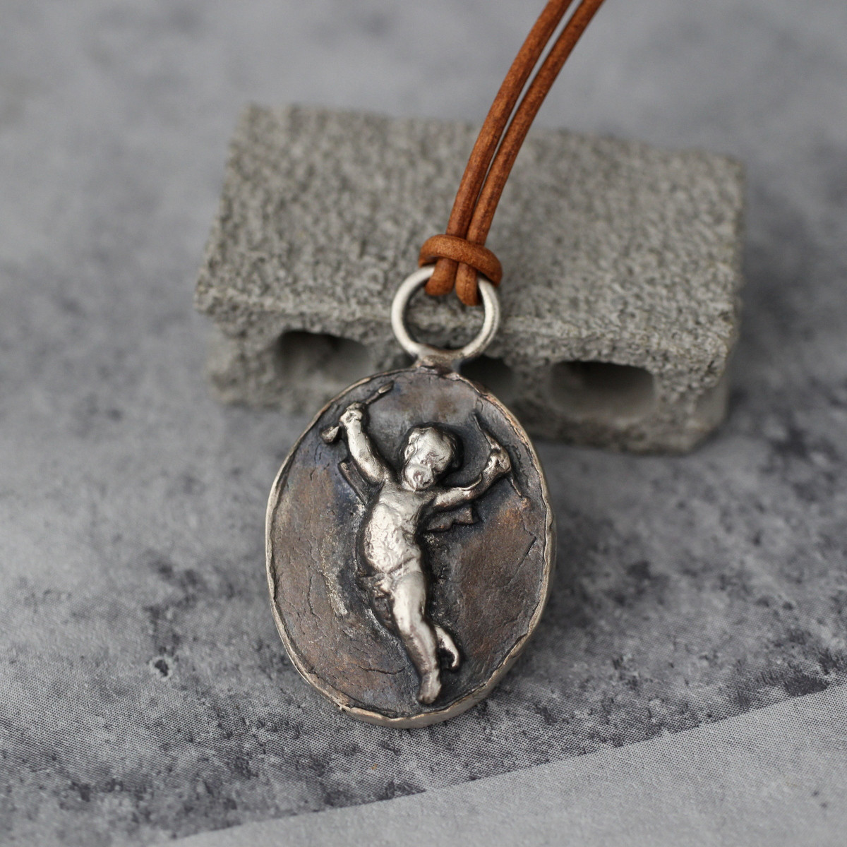 天使｜エンジェル｜封蝋｜シーリングスタンプ｜シルバー｜ペンダント｜革ひも付｜ヴィンテージ｜上品｜大人綺麗｜美麗