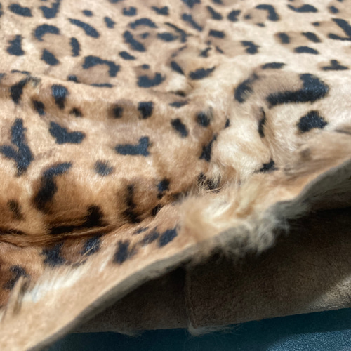 大判 ラビットファー 本毛皮 レオパード柄 約55cm x 150cm その他素材