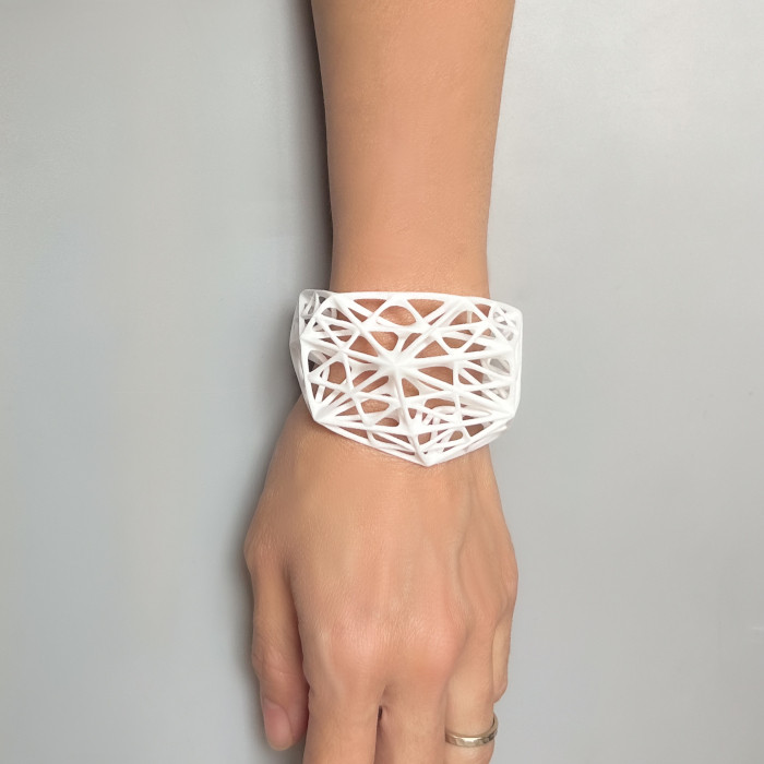 クオーツ　バングル　白