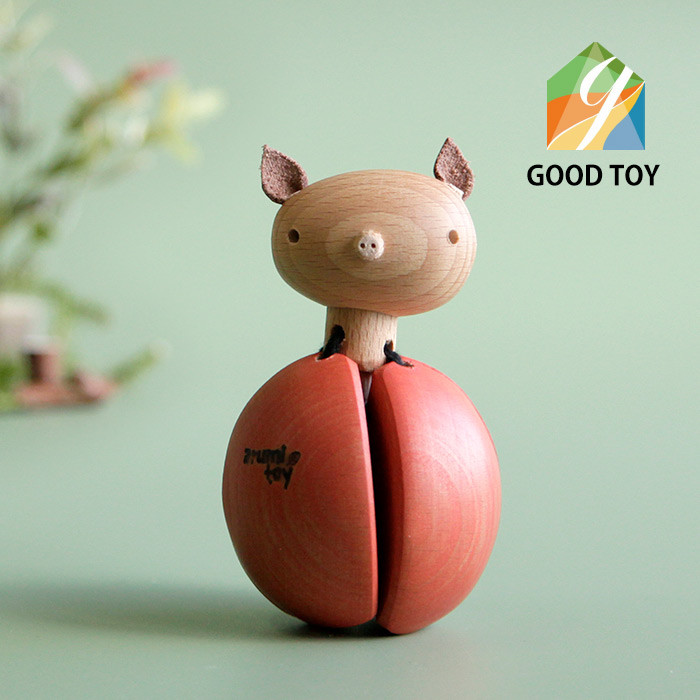 【再販】赤ちゃんガラガラ・木のおもちゃ・ぶた・赤ちゃん・安全・出産祝い・ファーストトイ・ベビー