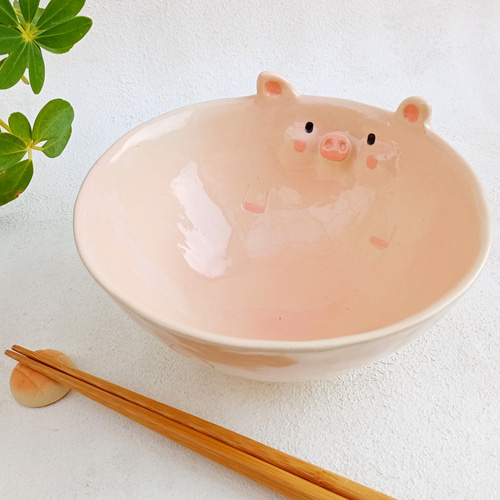 ブタのラーメン鉢 ピンク 動物の陶器 受注製作 お椀・ボウル・鉢 工房