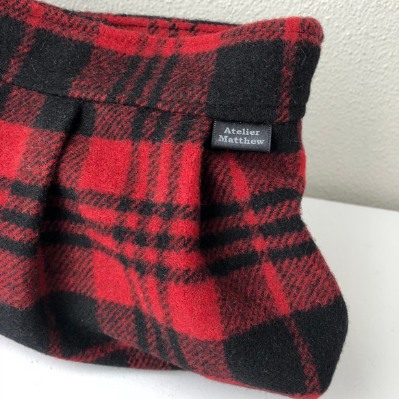 【☃冬限定☃】もこもこクラッチバッグ・赤いタータンチェック 3枚目の画像