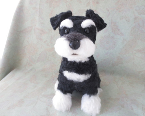 シルバーチャーム　犬(シュナウザー) キーホルダー 犬 刺繍 イヌ チャーム ワイマラナー ポメラニアン
