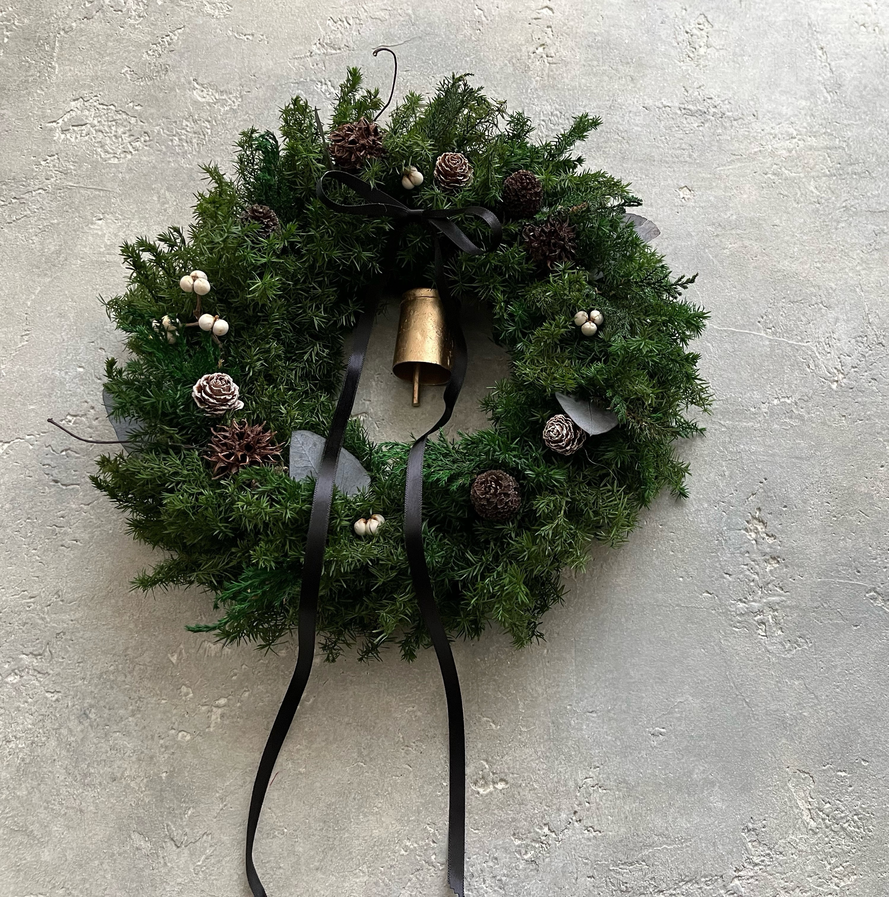 ベル付き ナンキンハゼのちいさなリース