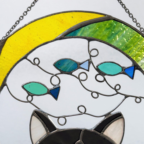 ネコちゃんとお魚のリース（ステンドグラスのオーナメント・サン