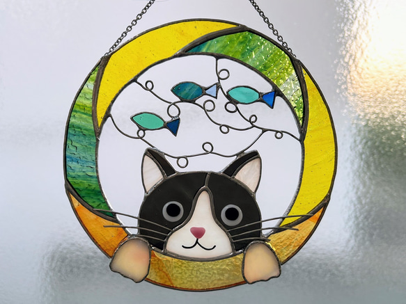 ネコちゃんとお魚のリース（ステンドグラスのオーナメント・サン