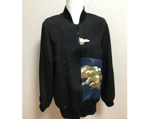 め1217着物リメイク正絹黒留袖江戸褄ジップアップスカジャンハンドメイドMサイズ 着物リメイク セットアップ4点セット 黒留袖リメイク ブラウス