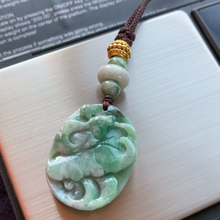 翡翠 天然石 翡翠ネックレス 翡翠ペンダント ネックレス ペンダント 本翡翠
