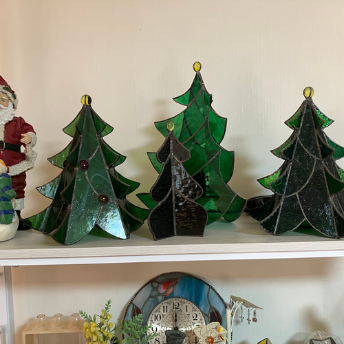 ステンドグラスのクリスマスツリーライト スタンドライト・テーブル