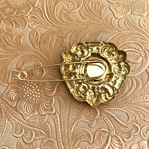 真鍮 ブローチピン バロック 大きめ ブローチ Boho Beads Chest 通販