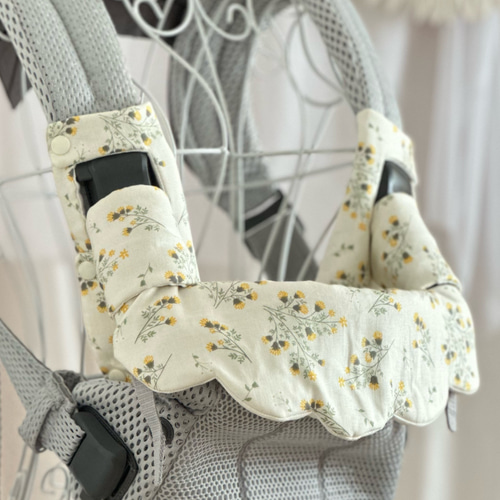 babybjorn☆ベビービョルンハーモニー☆抱っこ紐カバー カモミール 肩 