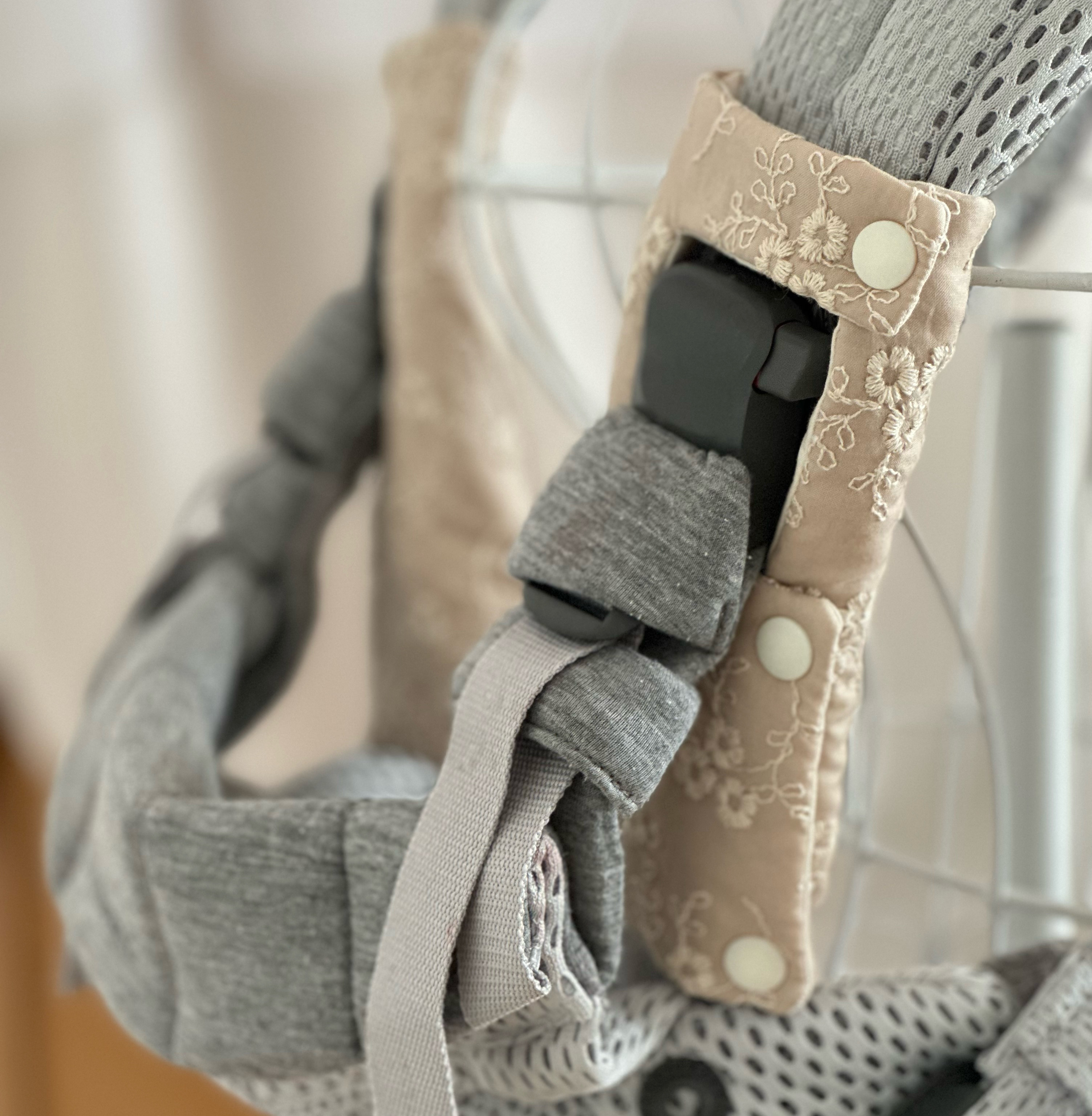 BabyBjorn 抱っこ紐 Harmony ダスティピンク