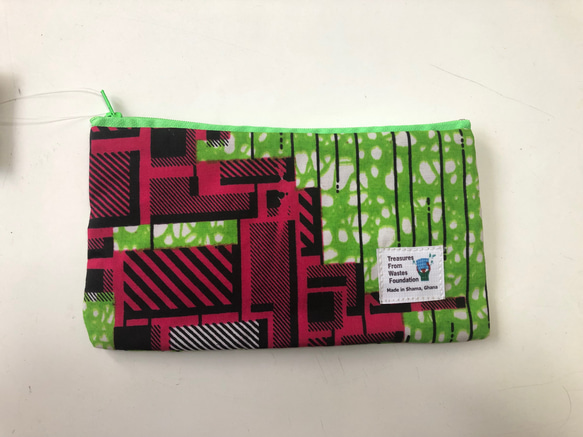 ポーチ（アフリカ布×ピュアウォーター袋）Made in Ghana ポーチ かねご