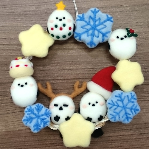 シマエナガたちのクリスマスリース シマエナガまみれ 羊毛フェルト oh