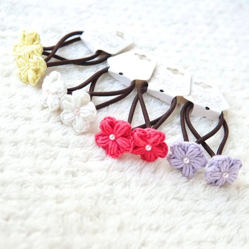 お花のヘアゴム 0c57f292fd97036bcf83f2d22aa099