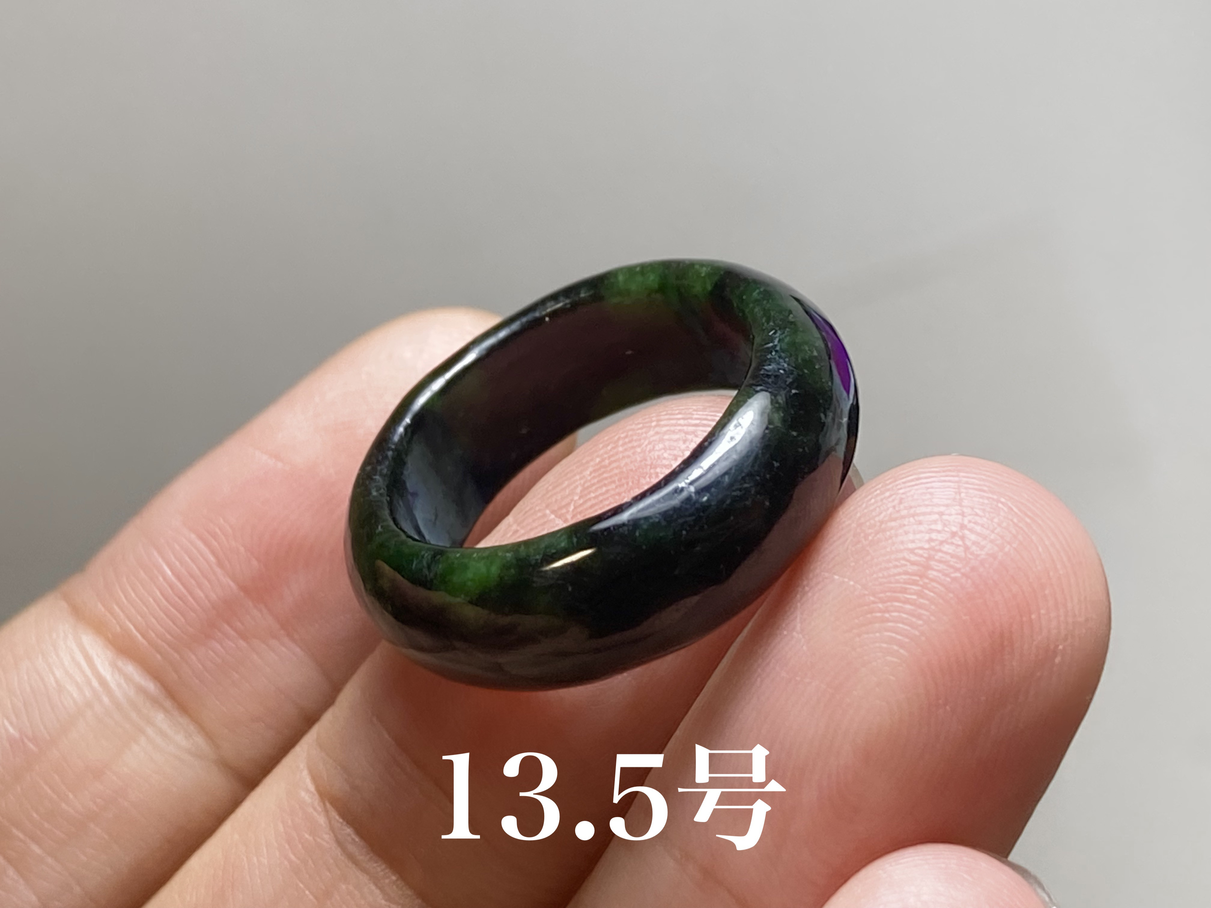 L10-37 一点物 黒緑 13.5号 ミャンマー産 本翡翠 くりぬき リング L11-118 一点物 黒緑 13.5号 ミャンマー産天然 A貨 本翡翠