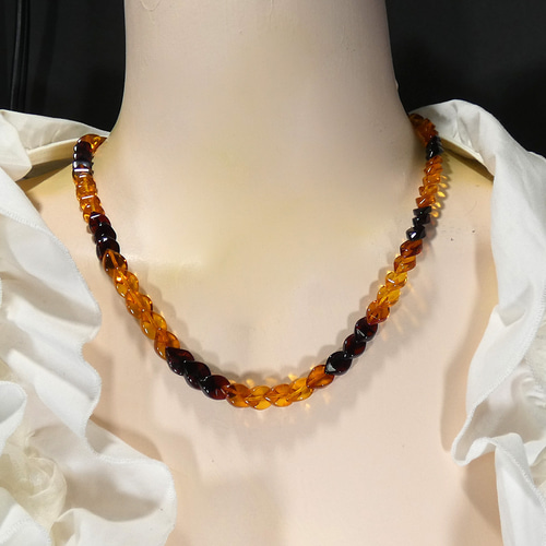 琥珀コハクネックレス アンバーグラデーションタイプ マルチ