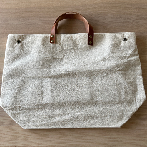 リネンのトートバッグ (持ち手細め) | iichi 日々の暮らしを