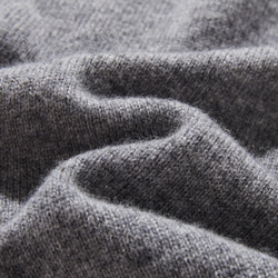 「Number 1」 可靠簡約設計羊毛針織衫 100% 羊毛 淺灰色 231110-5 第10張的照片