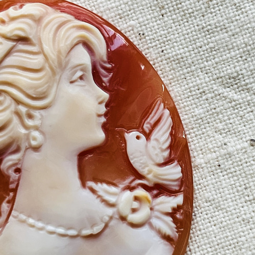 カメオルースブローチ　アンティーク アンティークカメオブローチ(BROWN): 『欧州航路』