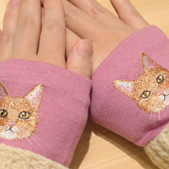 【茶トラ】猫刺繍 アームウォーマ  日本製  ウール100％ ギフト 8枚目の画像