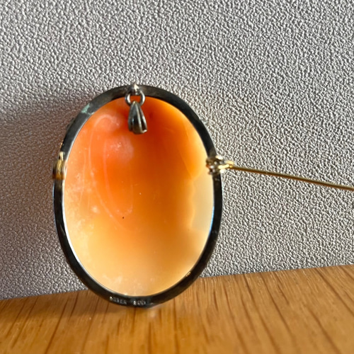 カメオ CAMEO ブローチ 2WAY ヴィンテージ 美品 です。 イタリアの古いカメオ Cameo アンティーク2WAY ブローチ