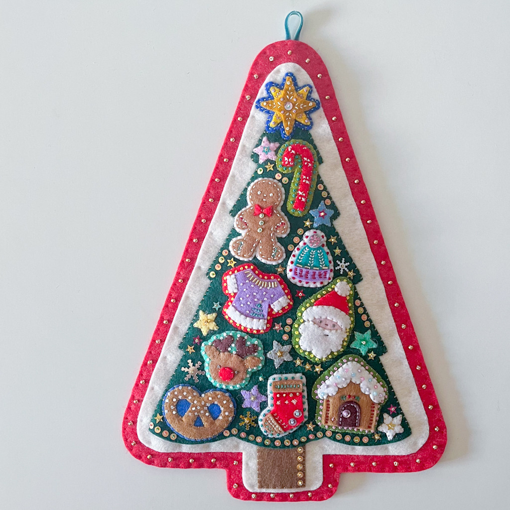 クリスマスツリーの壁飾り｜キット